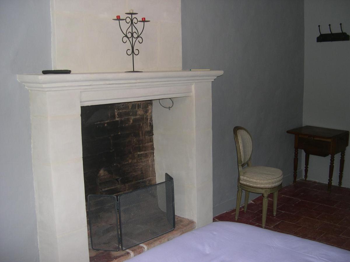 L'Ancien Prieure Bed & Breakfast Saint-Jean-de-la-Motte Екстериор снимка