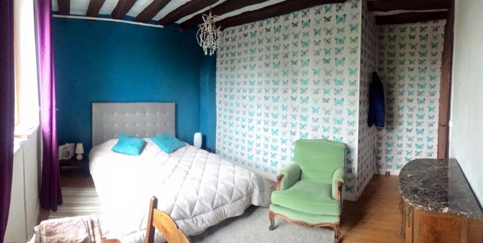 L'Ancien Prieure Bed & Breakfast Saint-Jean-de-la-Motte Екстериор снимка