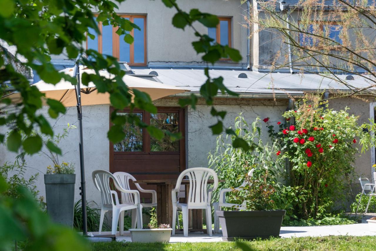 L'Ancien Prieure Bed & Breakfast Saint-Jean-de-la-Motte Екстериор снимка