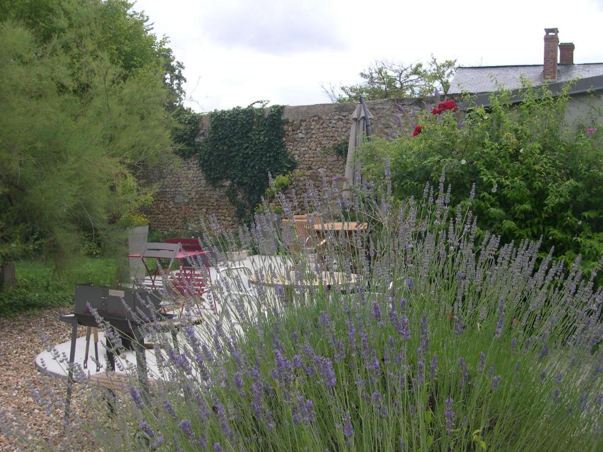 L'Ancien Prieure Bed & Breakfast Saint-Jean-de-la-Motte Екстериор снимка